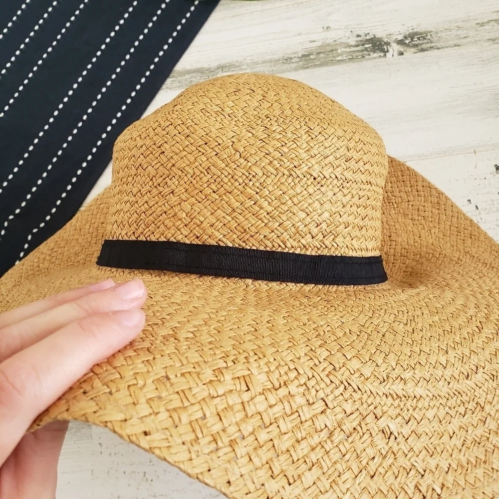 Kimchi Blue| Urban Outfitters Straw Summer Hat